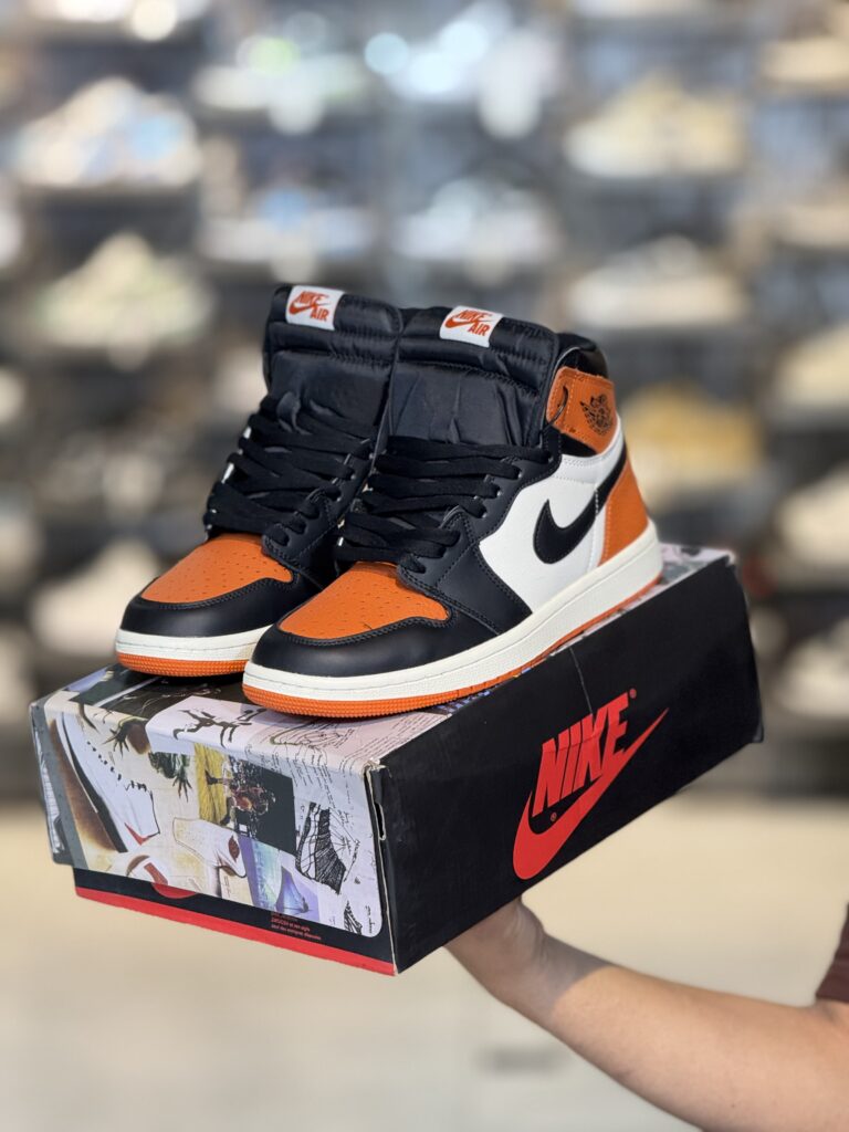 کتونی مستر وارداتی AJ1 ORANGE