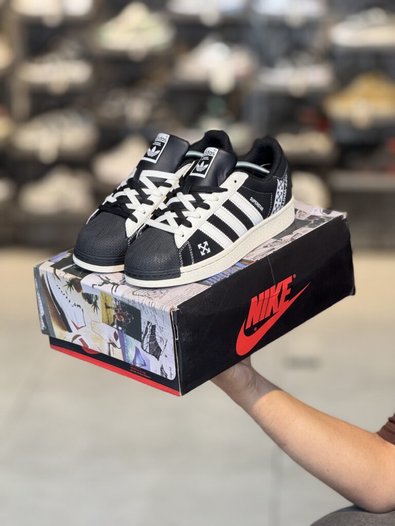 کتونی مستر وارداتی SUPER STAR OFF WHITE
