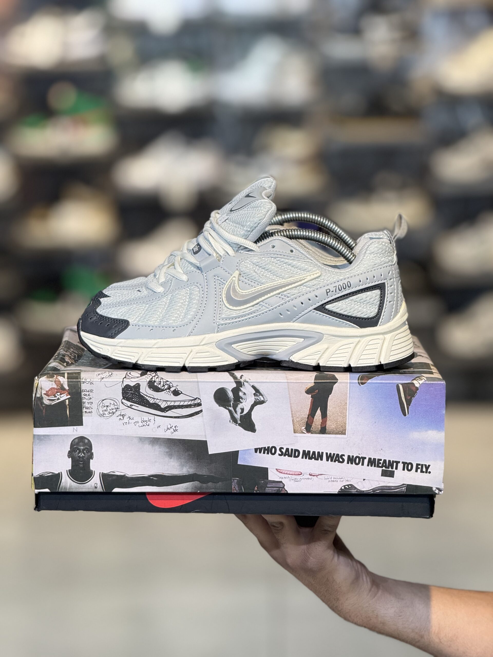 کتونی مستر وارداتی NIKE P-7000