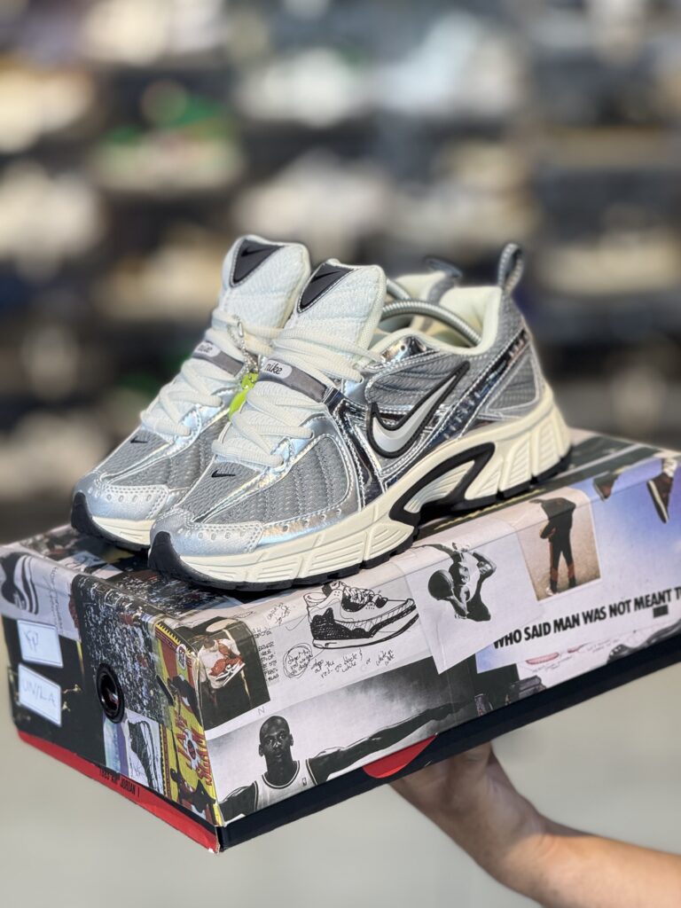 کتونی مستر وارداتی NIKE P-7000