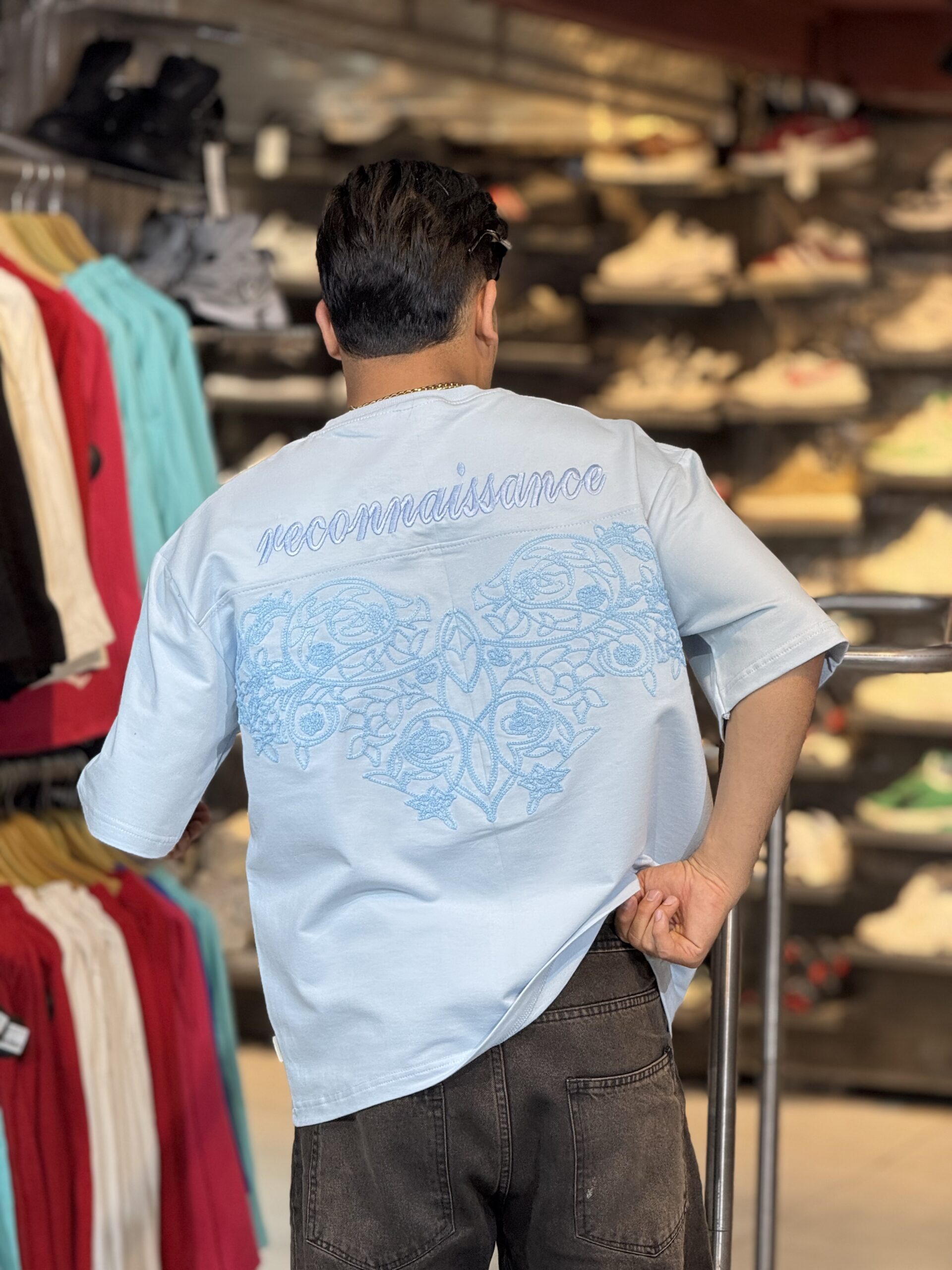 تیشرت شنل و گلدوزی