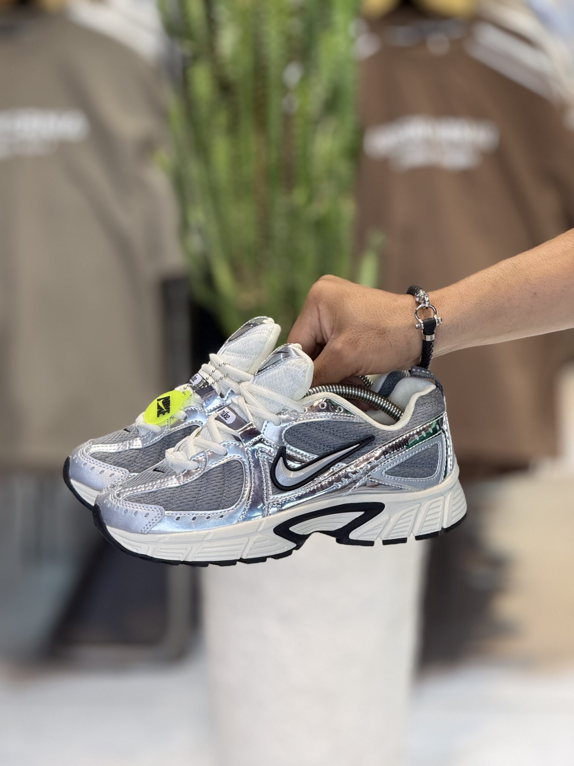 کتونی مستر وارداتی NIKE P-7000
