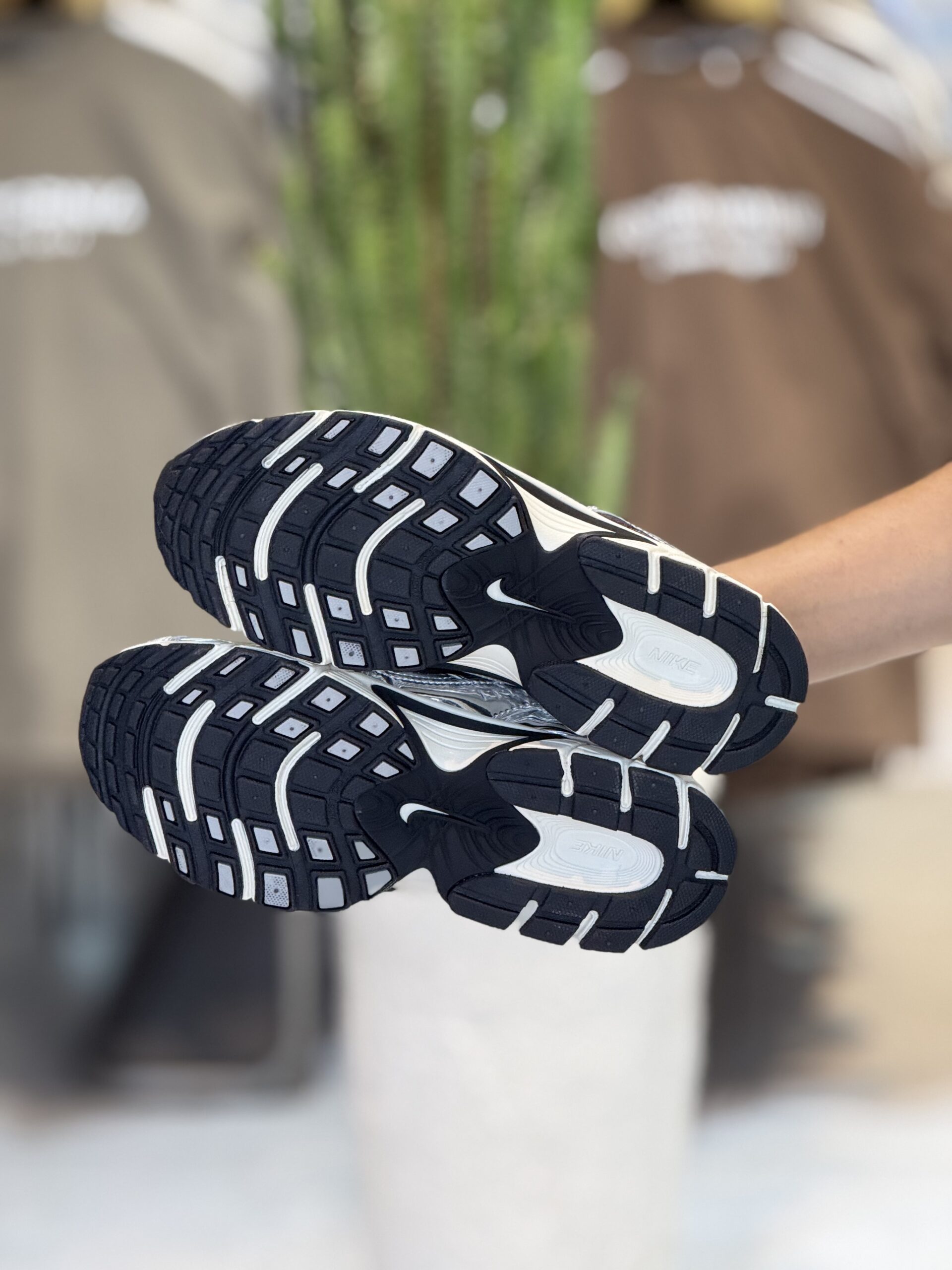 کتونی مستر وارداتی NIKE P-7000