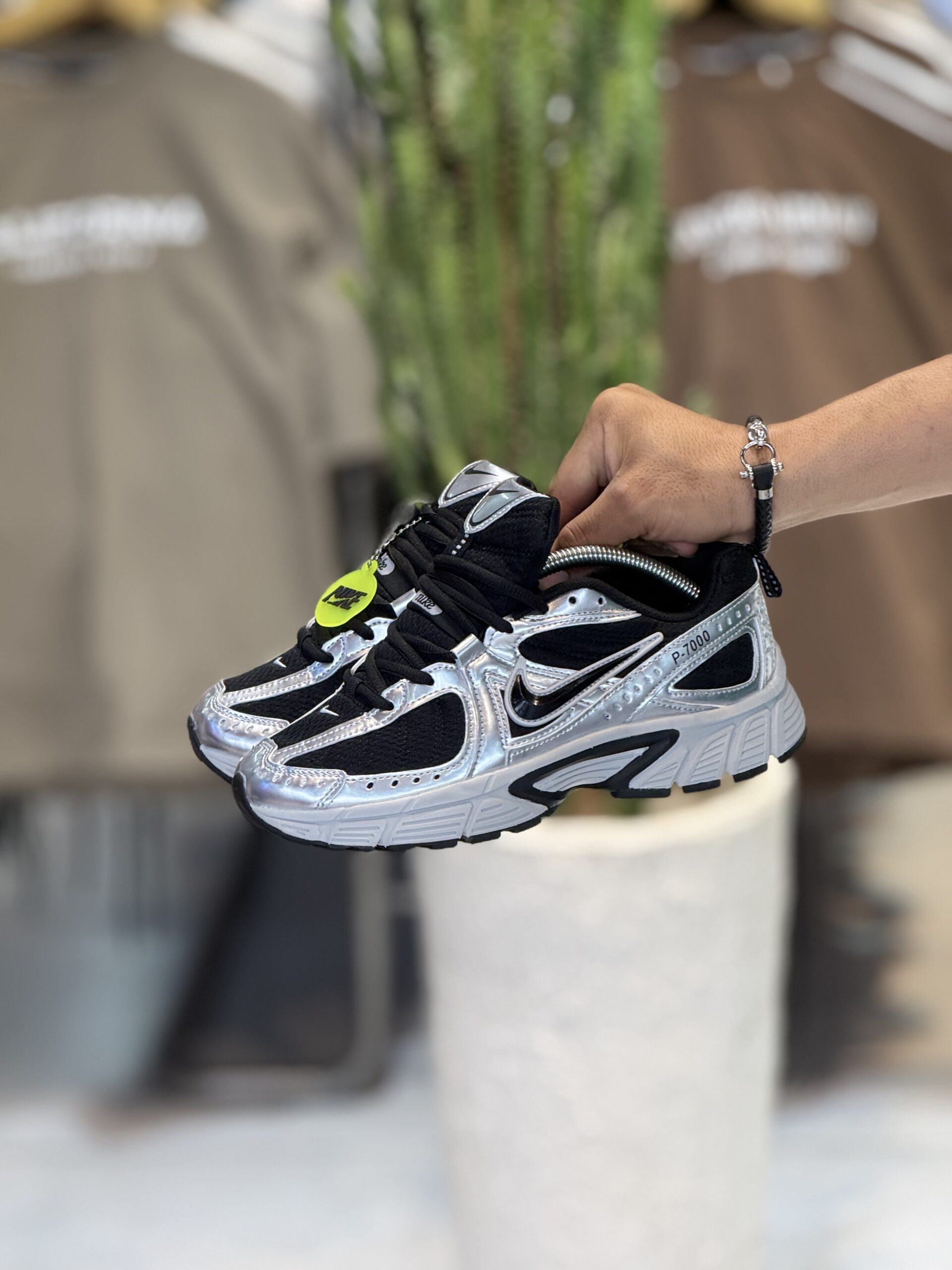 کتونی مستر وارداتی NIKE P-7000