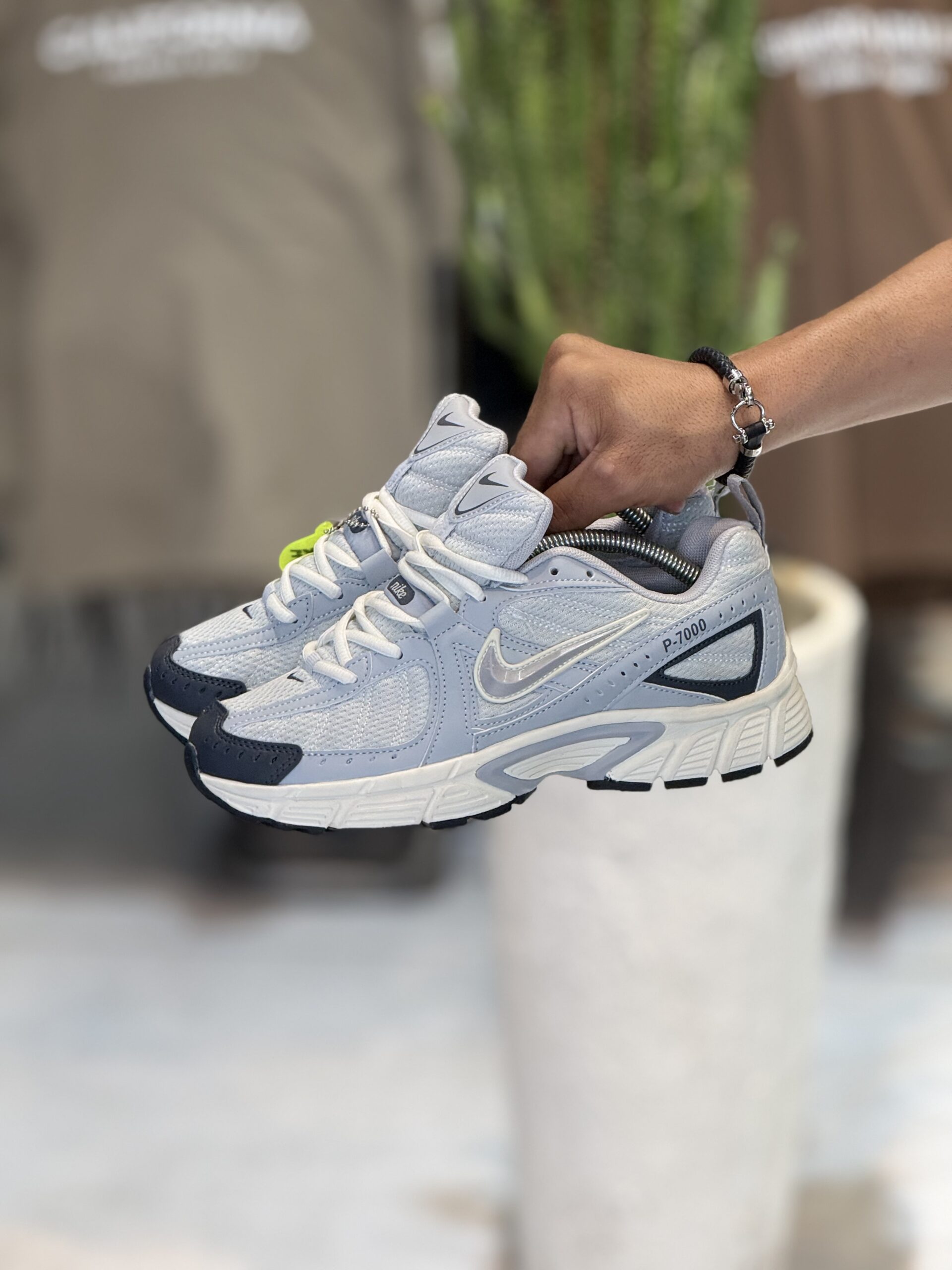 کتونی مستر وارداتی NIKE P-7000