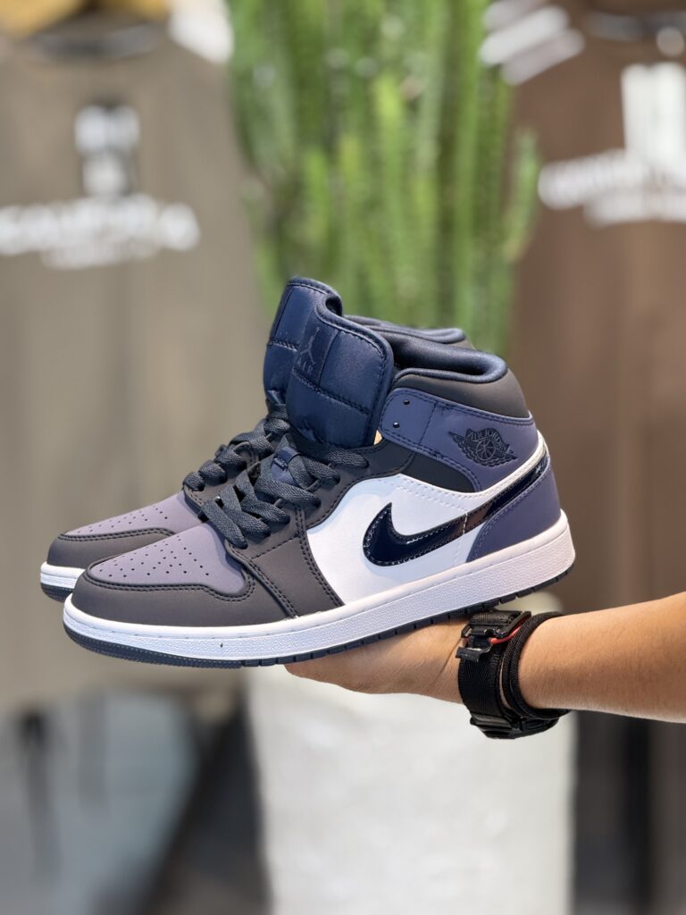کتونی مستر وارداتی AJ1 MID OBSIDIAN