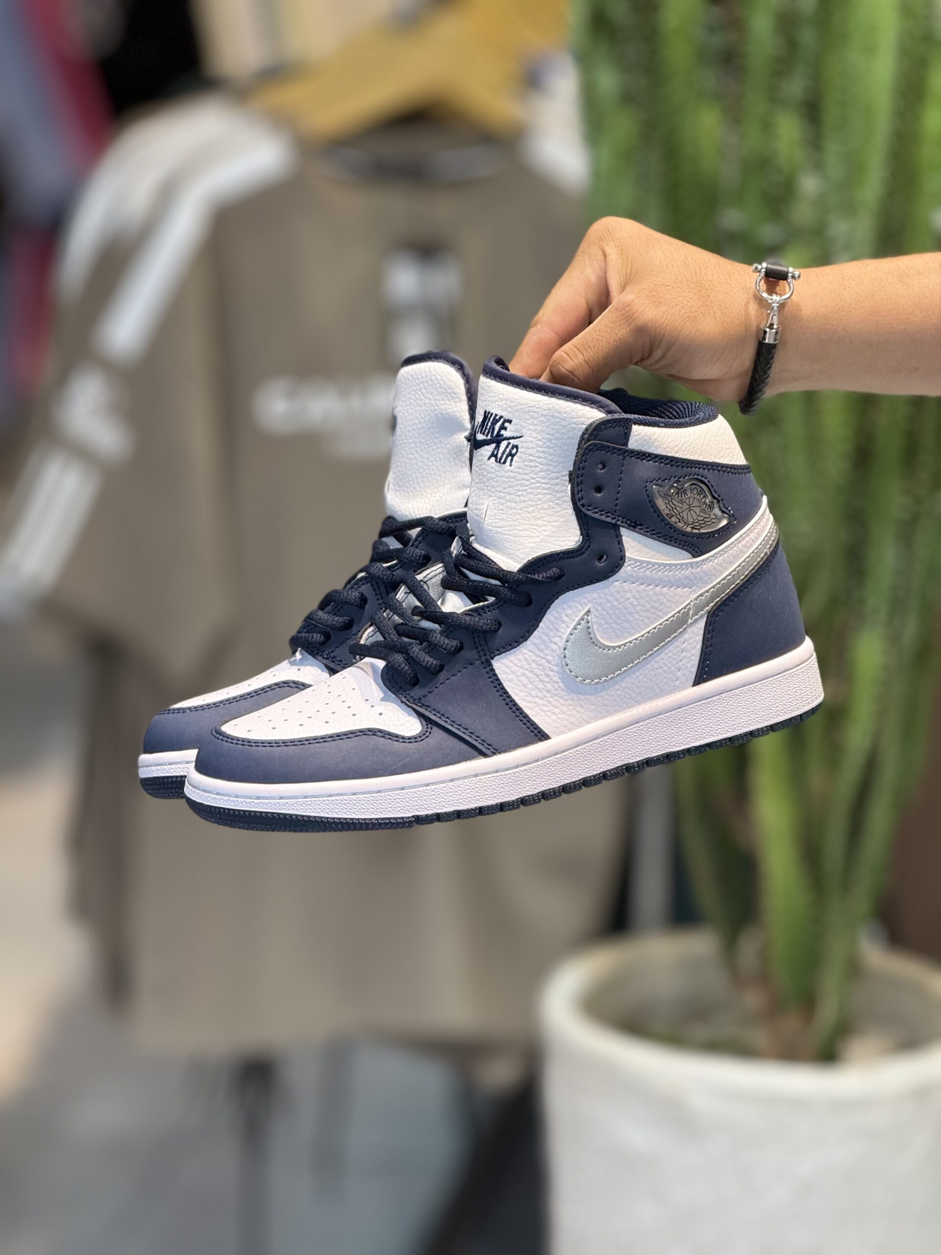 کتونی مستر وارداتی AJ1 MIDNIGHT NAVY