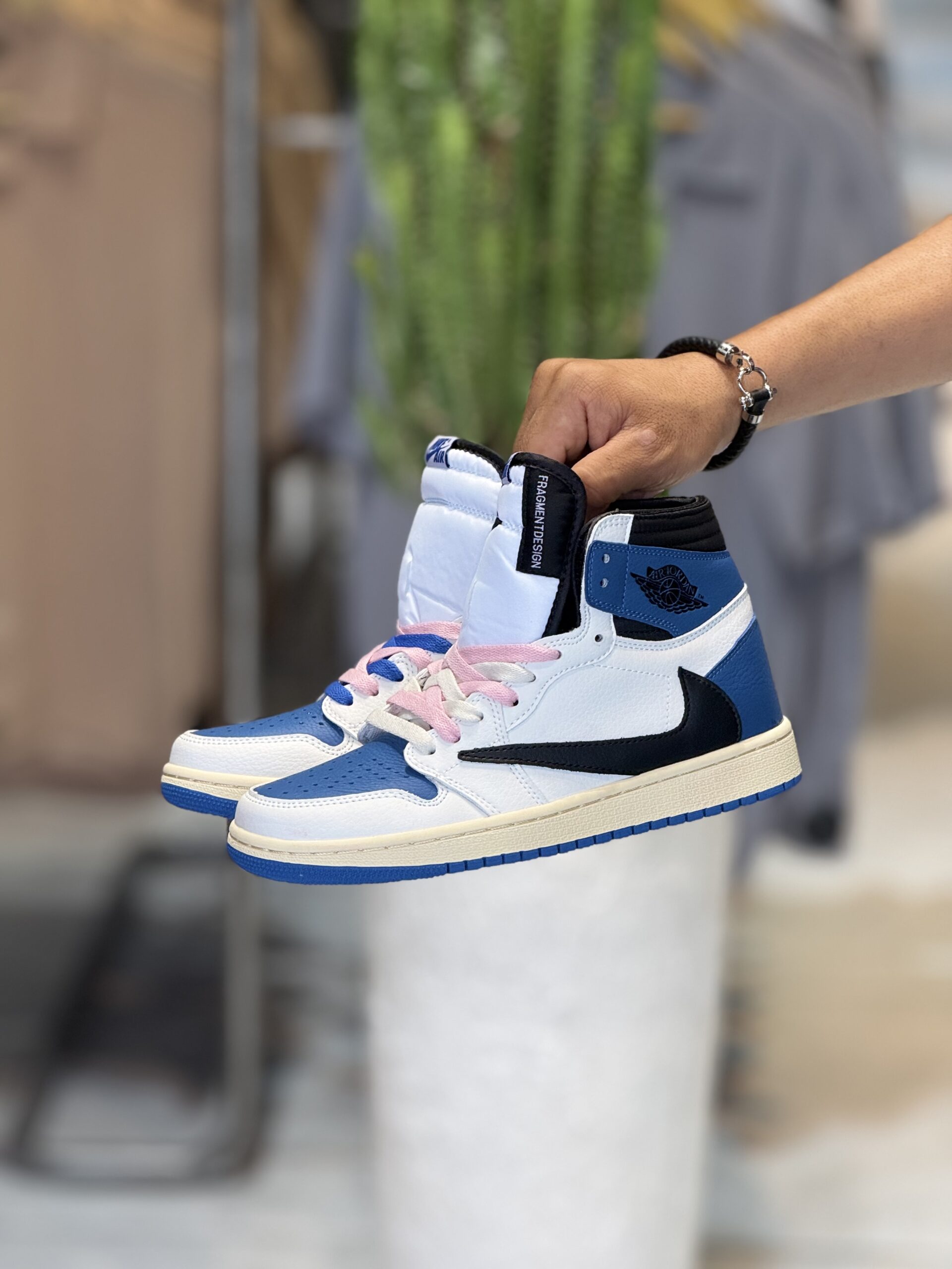 کتونی مستر وارداتی Aj1 Travis Fragment