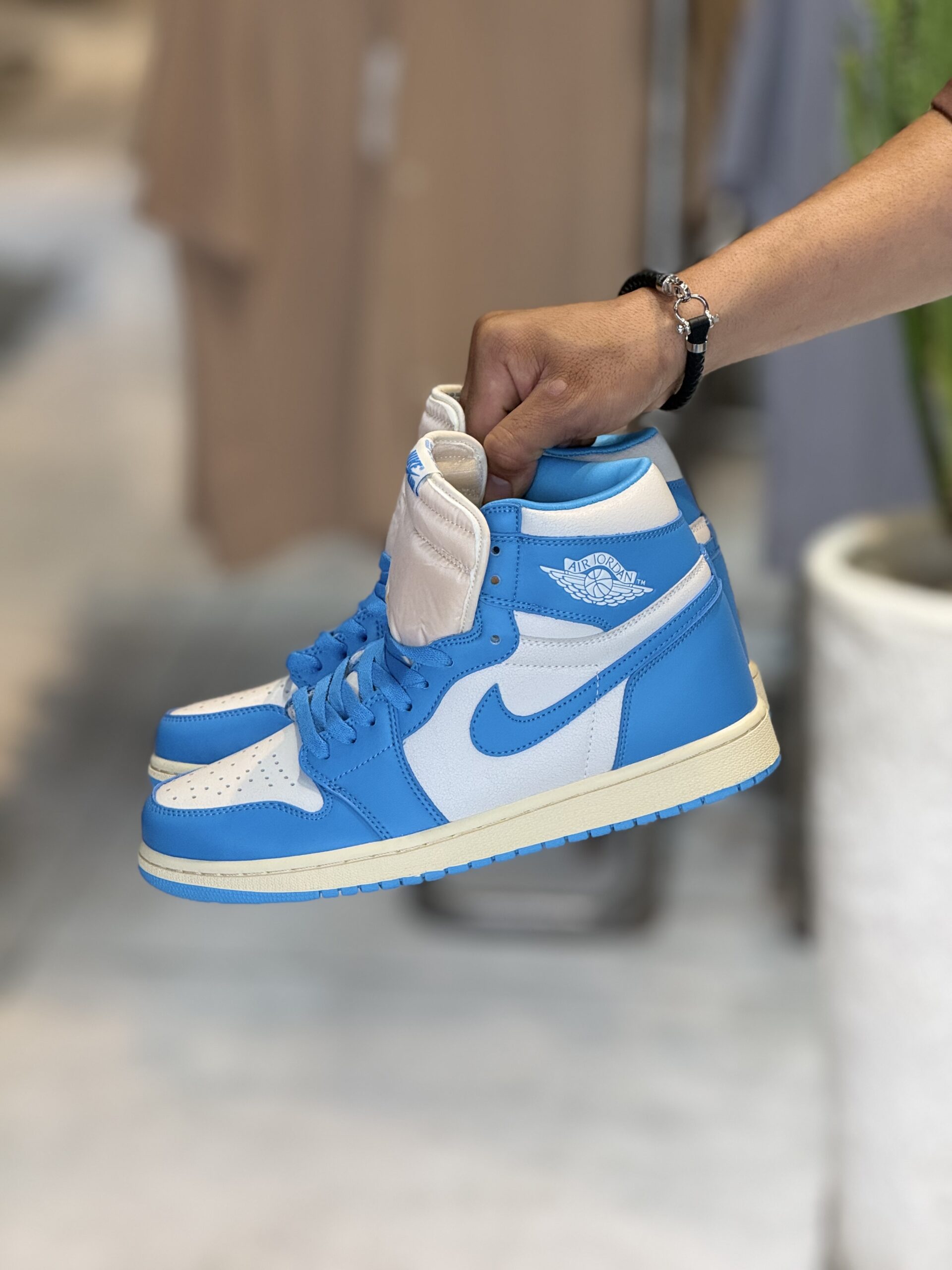 کتونی مستر وارداتی AJ1 CHICAGO ICE BLUE