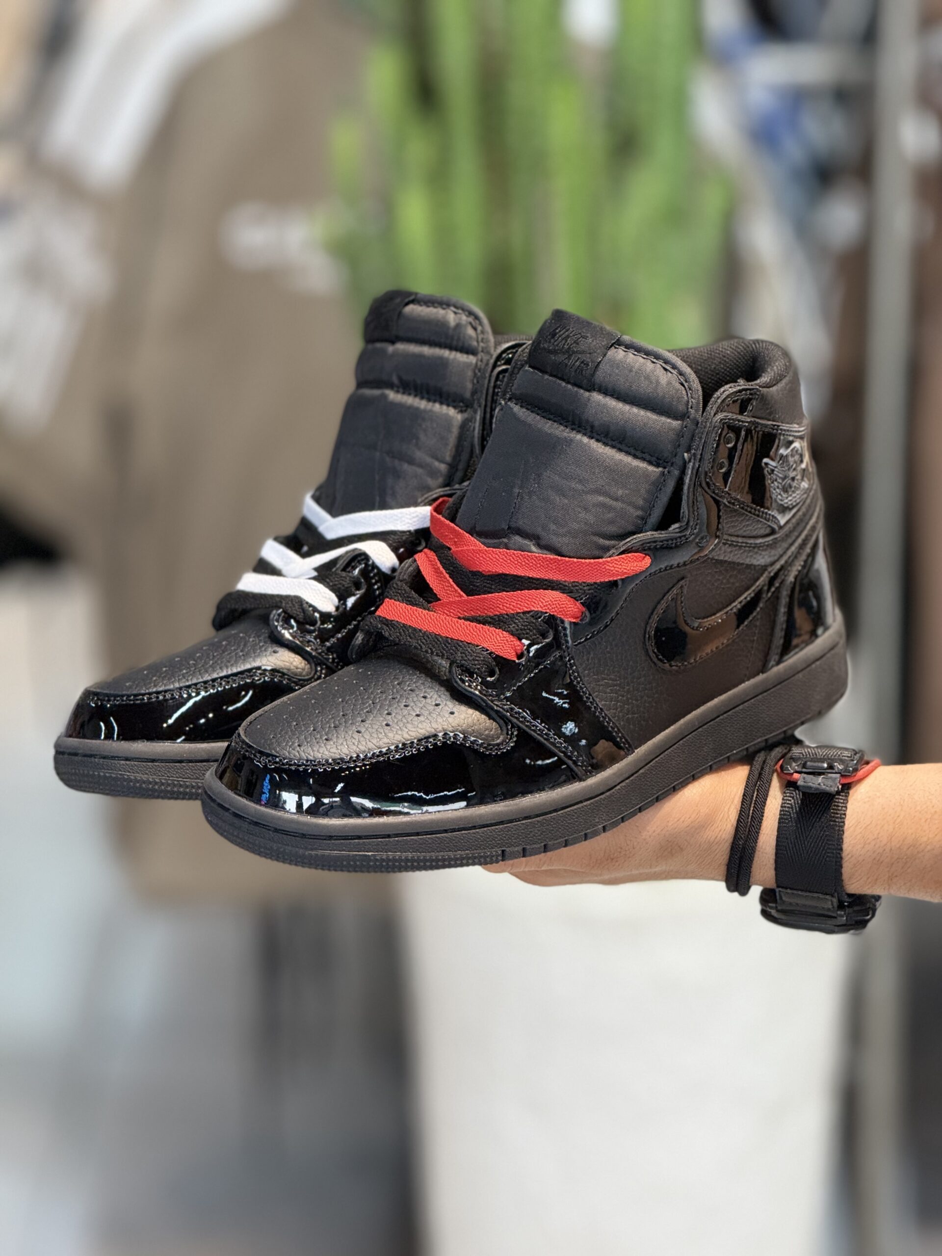 کتونی مستر وارداتی AJ1 MID SPACE JAM BLACK