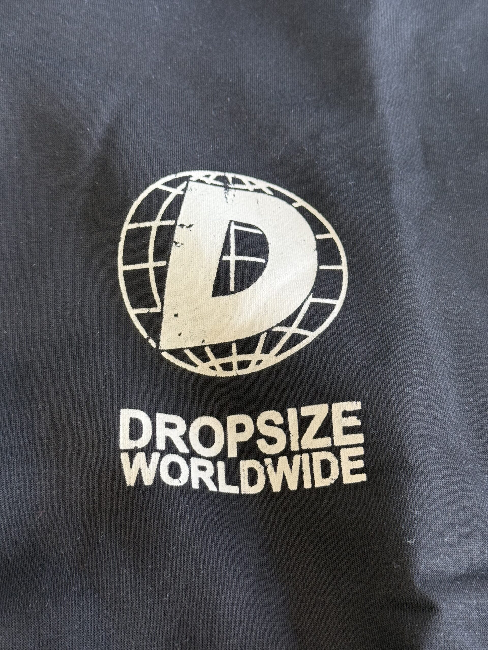 هودی VIP - WORLDWIDE