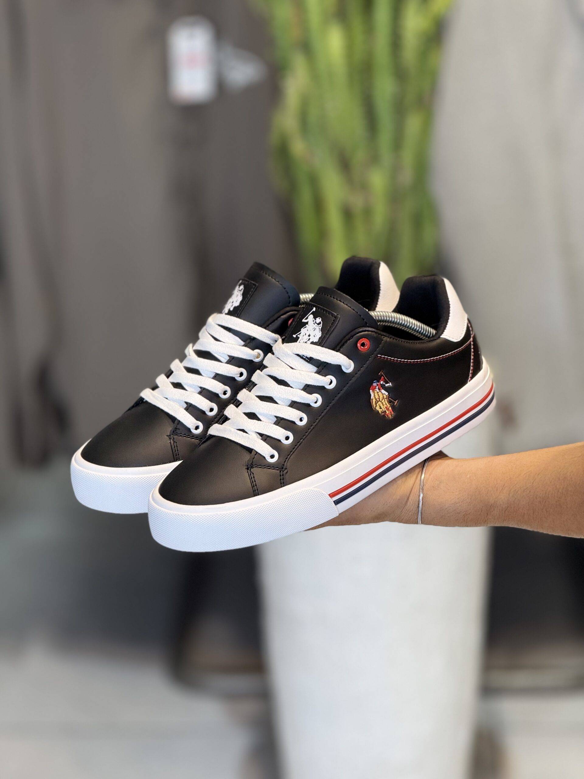 ونس POLO