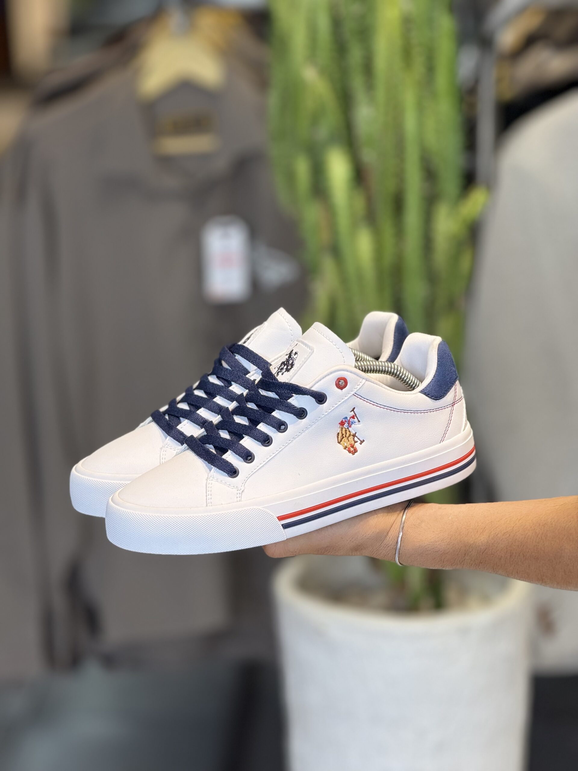 ونس POLO