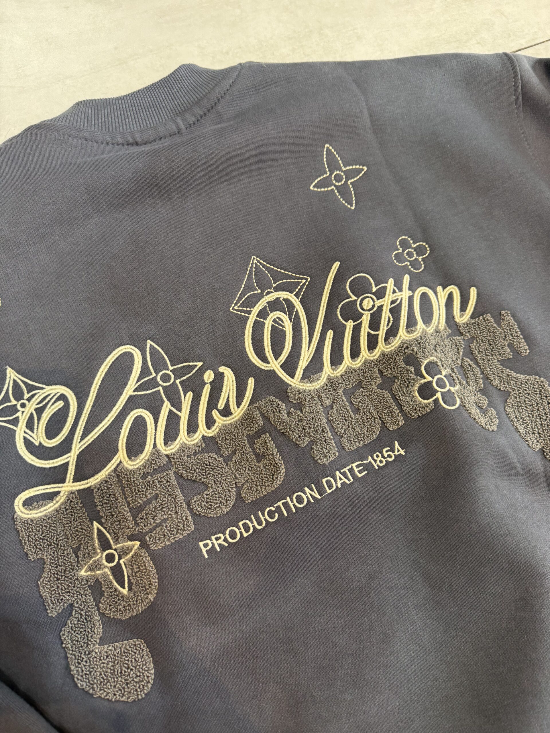 دورس سه نخ ونیز LOUISVUTTON