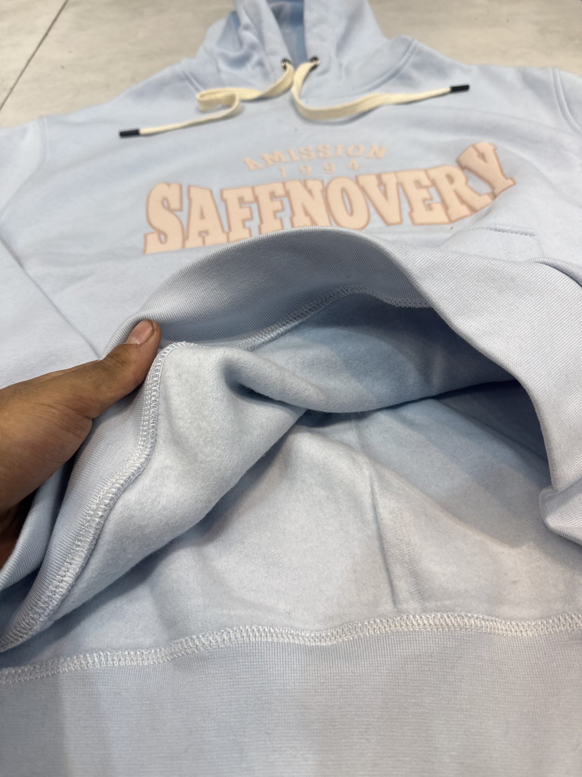 هودی SAFFNOVERY